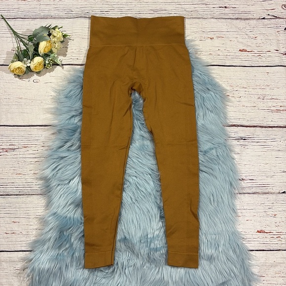 SET ACTIVE Sculptflex Seamless High Waisted Legging Color Glow - Picture 2 of 7